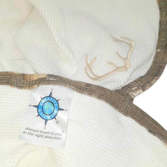 Creative Knitwear Camo Deer Horns Thermal Waffle Weave Blanket 30" X 33" - Picture 5 of 6